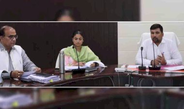 चित्रकूट : शासन की मंशा अनुरूप गुणवत्तापूर्ण करायें नगर विकास के कार्य : डीएम