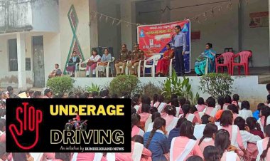 बांदा : मंडलीय मास्टर ट्रेनर ने इस वजह से कहा- नाबालिग छात्राओं को स्कूटी में स्कूल आने से रोके