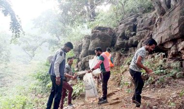 चित्रकूट : कामतानाथ का पर्वत साफ और स्वच्छ हो यही प्रयास : राकेश केशरवानी