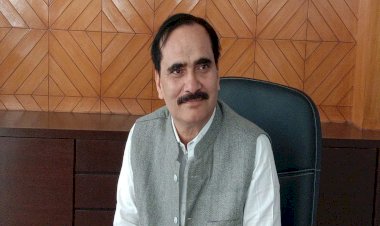 पत्रकारों के उत्पीड़न के मामले में, कमिश्नर ने चारों जनपदों के डीएम को दिए सख्त निर्देश