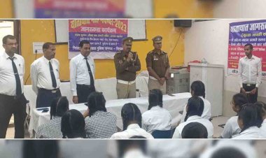 चित्रकूट : संगोष्ठी में छात्र-छात्राओं को बताए यातायात नियम