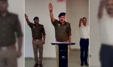 चित्रकूट : एएसपी ने संविधान के प्रस्तावना की दिलाई शपथ