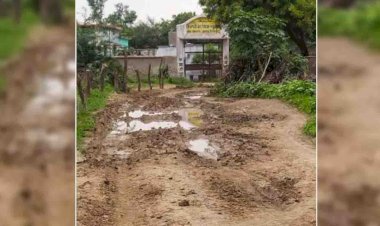 चित्रकूट : बरुआ संपर्क मार्ग ध्वस्त होने से ग्रामीण हलाकान