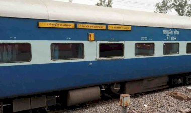 यूपी संपर्क क्रांति ट्रेन के स्लीपर कोच का गेट न खोलने पर यात्रियों ने किया पथराव, कई यात्री जख्मी
