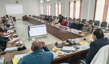 जल जीवन मिशन के अफसरों को, कमिश्नर चित्रकूट धाम मंडल ने दिया ये अल्टीमेटम