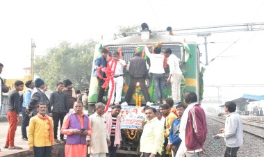 ब्रिटिश काल से चली आ रही इस ट्रेन के पूजन की परंपरा, तीसरी पीढी में भी परंपरा बरकरार
