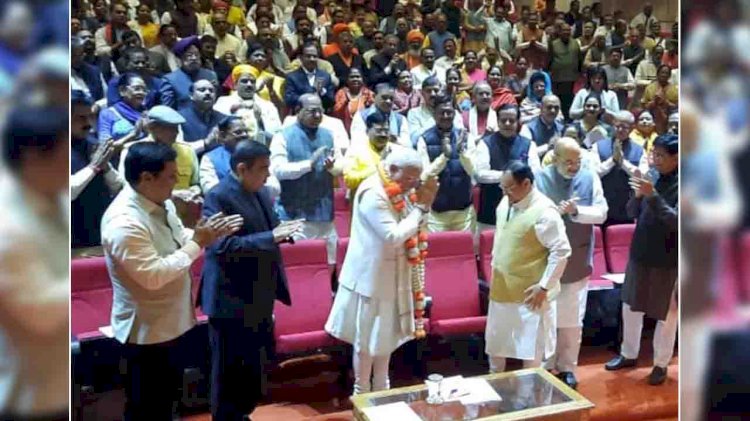 भाजपा संसदीय दल की बैठक शुरू, तीन राज्यों के मुख्यमंत्री के नामों पर लग सकती है मुहर