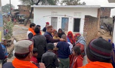 राम मंदिर के लिए आरएसएस ने अक्षत कलश यात्रा को पहुंचाया गांव में, ओमप्रकाश बने वाहक