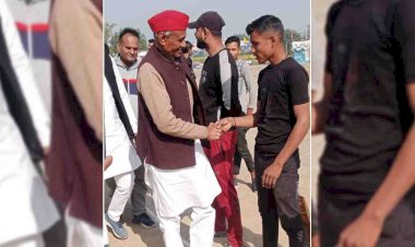 सेमीफाइनल में पहुंची रौनक इन्फोटेक कर्वी की टीम