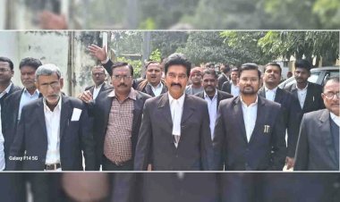 अधिवक्ताओं ने जुलूस निकाल जताया विरोध