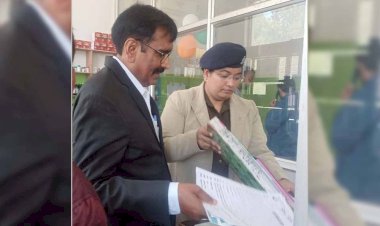 छापेमारी कर टीम ने कुछ अस्पतालों को किया सीज