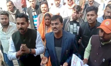 एसडीएम व खनिज अधिकारी ने ट्रक चालक को घसीट कर पीटा, ट्रक एसोसिएशन व भाजपा कार्यकर्ताओं ने खोला मोर्चा