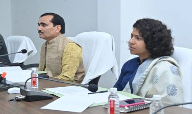 मण्डल स्तरीय उद्योग बन्धु की बैठक में, आयुक्त ने अफसरों को दी ये हिदायत