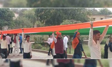 नानाजी की स्मृति पर निकाली तिरंगा यात्रा