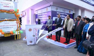 मतदाता जागरूकता के लिए तीन एक्सप्रेस वैन को किया फ्लैग ऑफ
