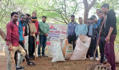 राम जानकी मंदिर के समीप चलाया सफाई अभियान