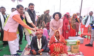 मुख्यमंत्री सामूहिक विवाह में 562 जोड़े एक दूसरे के हुए, मंत्री विधायक साक्षी बने