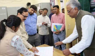 किसान दुघर्टना के पात्र व्यक्तियों को दिलाएं लाभ : आयुक्त