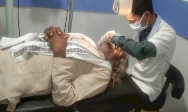 वृद्धाश्रम में वृद्धजनों के निःशुल्क नेत्र परीक्षण का आयोजन