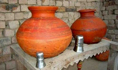 प्राचीन काल से आज भी पी रहे हैं मटके का पानी, शरीर के लिए होता है फायदेमंद