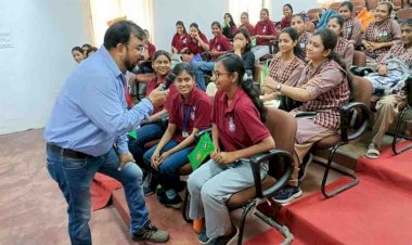 भोपाल : जिला प्रशासन ने किया कौन बनेगा वोटर नंबर-1 क्विज का आयोजन