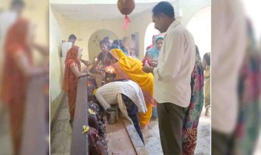 देवी मंदिरों में दर्शन-पूजा को उमड़ रही भीड़, अष्टमी आज