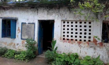 महोबा : जर्जर भवन में शिक्षा ग्रहण करने को मजबूर छात्राएं