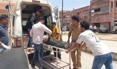 बारातियों से भरी बस में ट्रक ने मारी टक्कर, दूल्हे के चाचा की मौत