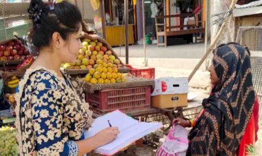 एंटी रोमियो टीमो ने किया जागरुक