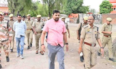 डीएम-एसपी ने स्ट्रांग रूम-इंटीग्रेटेड कंट्रोल रूम का लिया जायजा