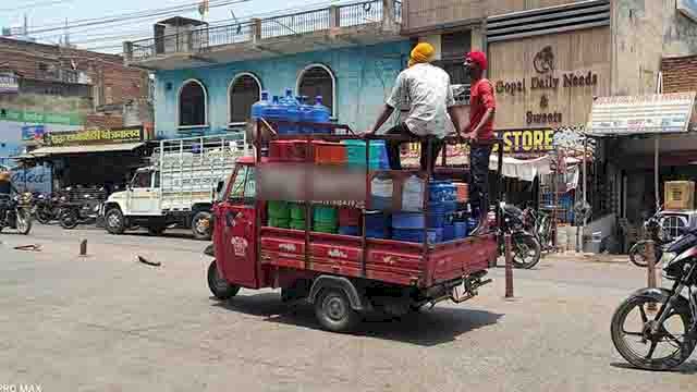 आरओ प्लांट संचालक शुद्ध पानी के नाम पर लोगों की सेहत से कर रहे खिलवाड़