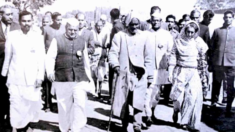 लोकसभा चुनाव : जब एक संत के चुनाव प्रचार के लिए हमीरपुर आई थीं इंदिरा गांधी
