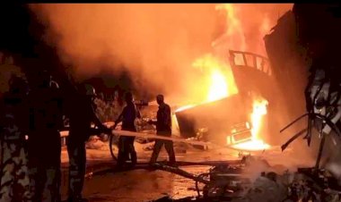 हमीरपुर में दो ट्रक आग का गोला बने, चालक समेत दो लोग जिंदा जले