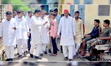 सपा प्रतिनिधि मंडल मृतक अंशू के परिजनों से मिला