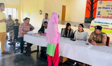 जिला कारागार का किया निरीक्षण, बंदियों को दी गयी विधिक सहायता सम्बन्धी जानकारियां