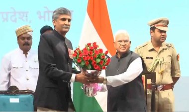 मप्र के मुख्य सूचना आयुक्त बने विजय यादव, राज्यपाल ने तीन सूचना आयुक्त को भी दिलाई शपथ