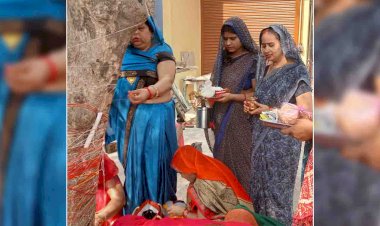 महिलाओं ने आंवला वृक्ष की पूजा कर मनाया अक्षय नवमी पर्व