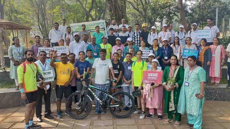 डॉ. हीरा लाल की अगुवाई में ग्रीन इलेक्शन का प्रयास, मतदाताओं से पौधा लगाने की अपील