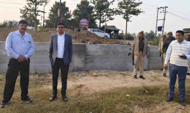 श्रीराम वाटिका इको पार्क का डीएम ने किया निरीक्षण