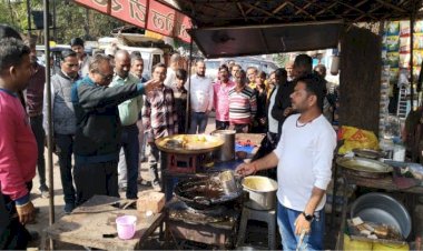 बांदा: इन दो दर्जन अवैध पक्की दुकानों पर चलेगा बुलडोजर