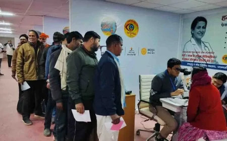 सदगुरु नेत्र चिकित्सालय ने नेत्र कुंभ में किया नेत्र परीक्षण, बांटे चश्मे