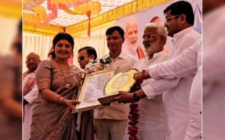 जल संरक्षण में उत्कृष्ट योगदान देने पर दिव्या त्रिपाठी को किया गया सम्मानित