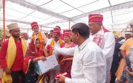 मुख्यमंत्री सामूहिक विवाह योजना के अन्तर्गत परिणय सूत्र में बंधे 55 जोड़े