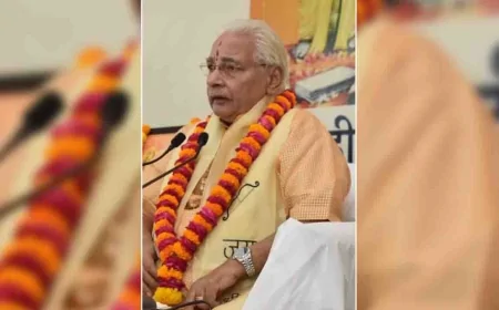 कथा व्यास ने शिव-सती के प्रसंग की कथा श्रोताओं को सुनाया