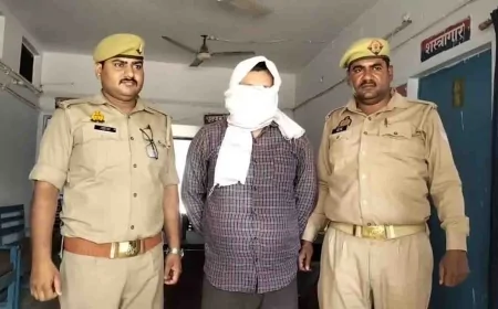 बांदा विकास भवन में रिश्वतखोरी का खुलासा, एंटी करप्शन टीम ने कनिष्ठ सहायक को रंगेहाथ दबोचा