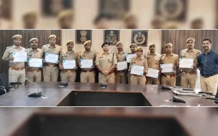 प्रशिक्षित पुलिस कर्मियों को दिए गए प्रमाण पत्र