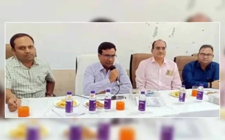 झांसी : अब चलती ट्रेन में भी मिलेगा यात्रियों को प्राथमिक उपचार, अगले स्टेशन का नहीं होगा इंतजार