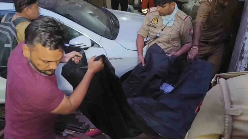 कानपुर में पांच मंजिला इमारत में लगी आग, पति-पत्नी और तीन बेटियों की मौत