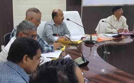 लापरवाह चकबंदी कर्मियों पर उप संचालक चकबंदी की गिरी गाज