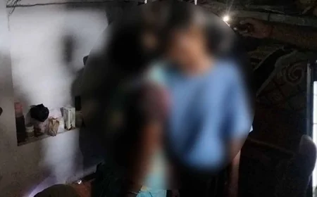 बांदा : घरेलू कलह में पूर्व फौजी की पत्नी और बेटी ने एक ही रस्सी से लगाई फांसी